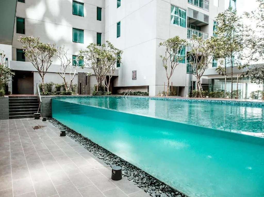 Mercu Summer Suite Mr-Home Kuala Lumpur Hotel